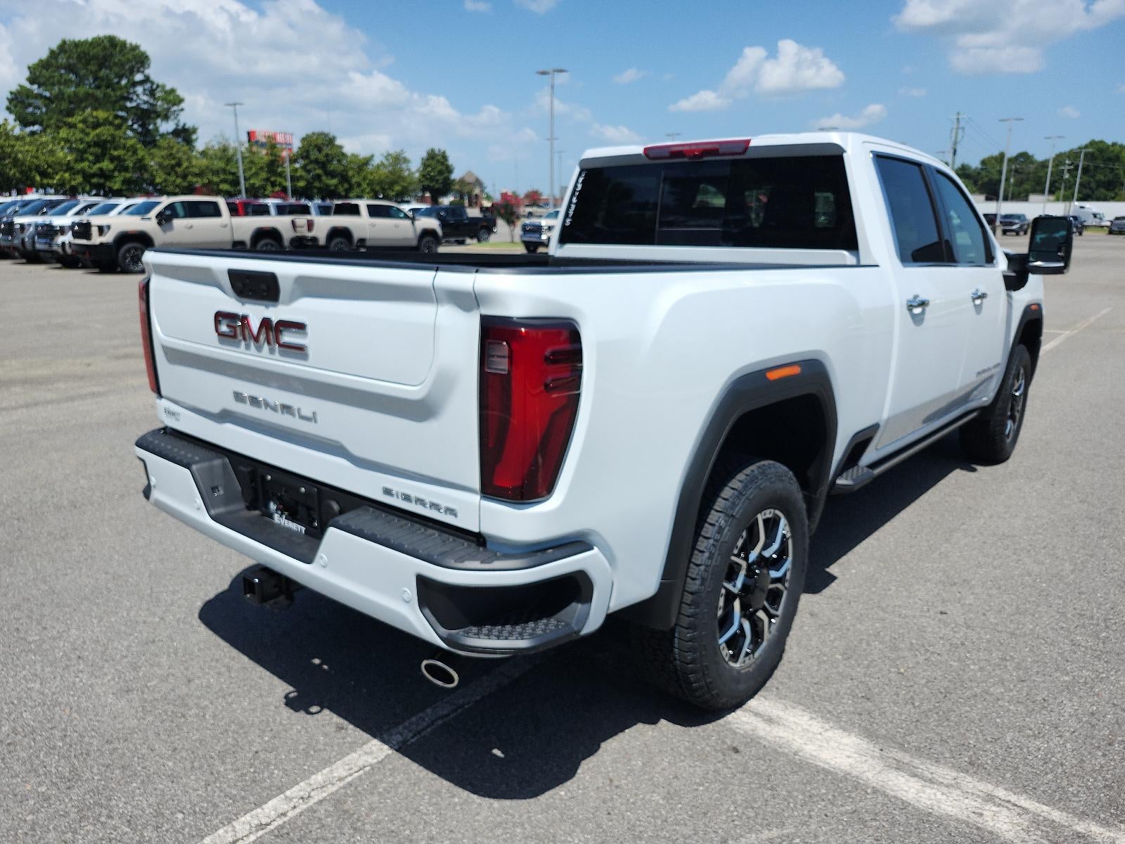 2026 GMC Sierra 2500HD Denali - Photo 3