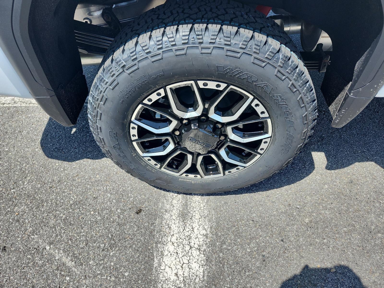2026 GMC Sierra 2500HD Denali - Photo 4