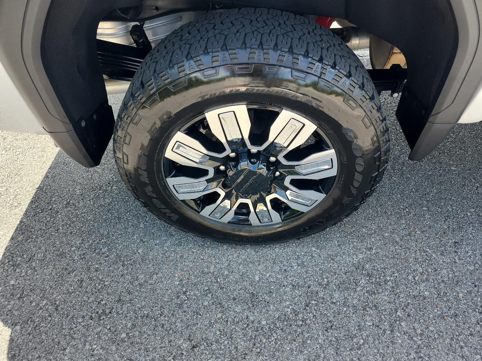 2025 GMC Sierra 2500 HD Denali