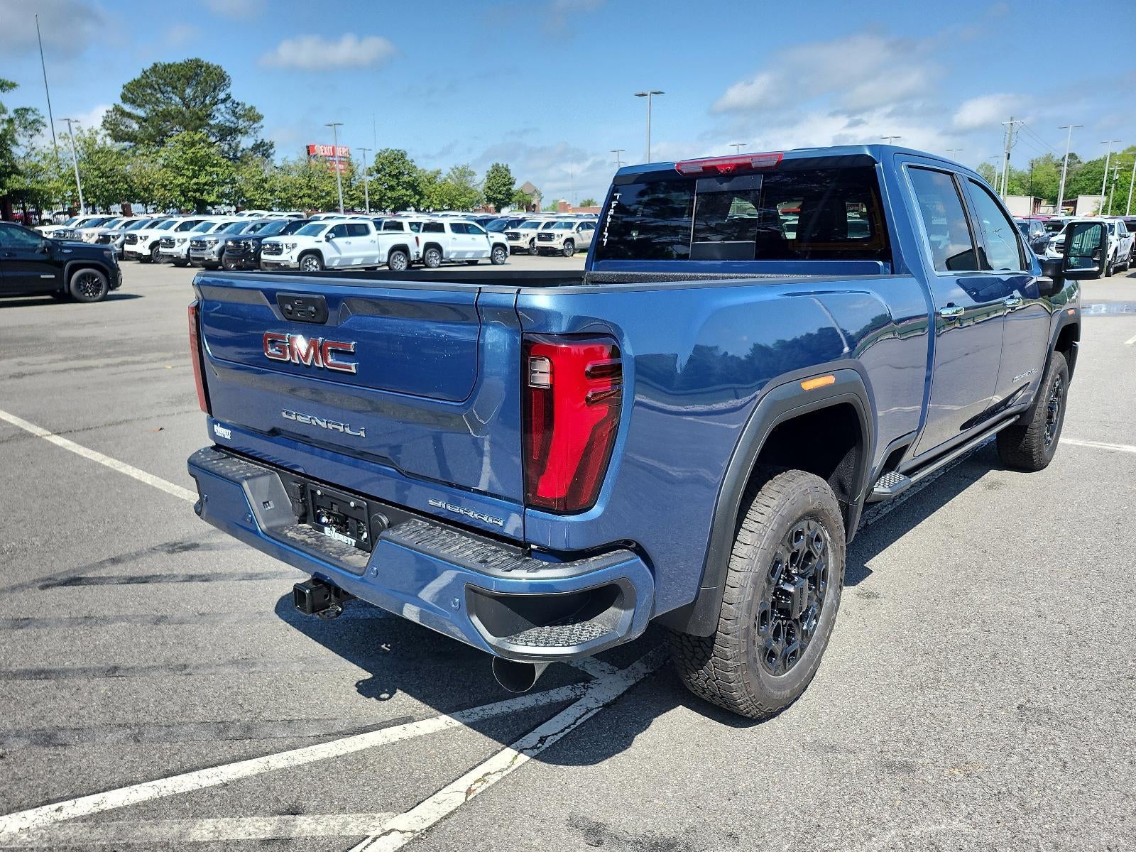 2026 GMC Sierra 2500 HD Crew Cab Standard Box 4-Wheel Drive Denali