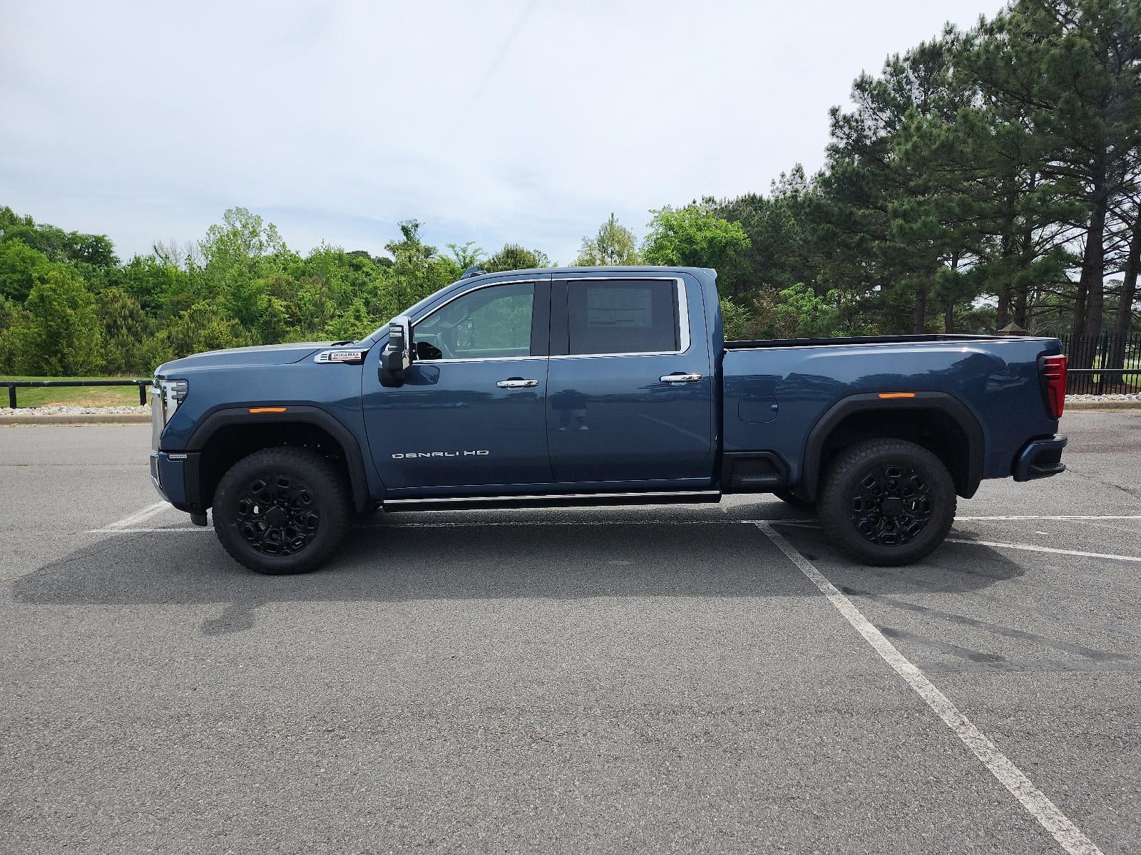 2026 GMC Sierra 2500 HD Crew Cab Standard Box 4-Wheel Drive Denali