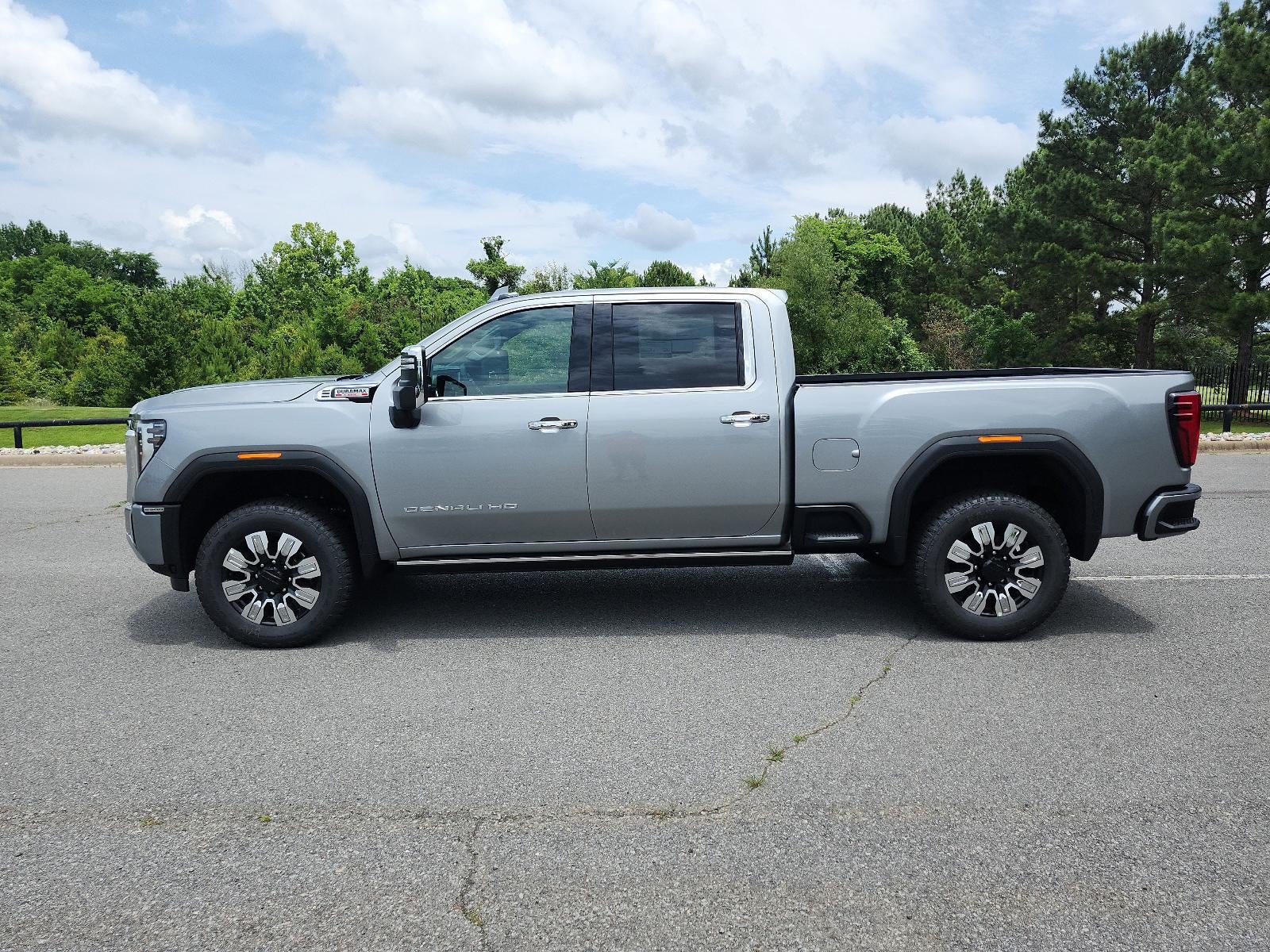 2026 GMC Sierra 2500 HD Crew Cab Standard Box 4-Wheel Drive Denali