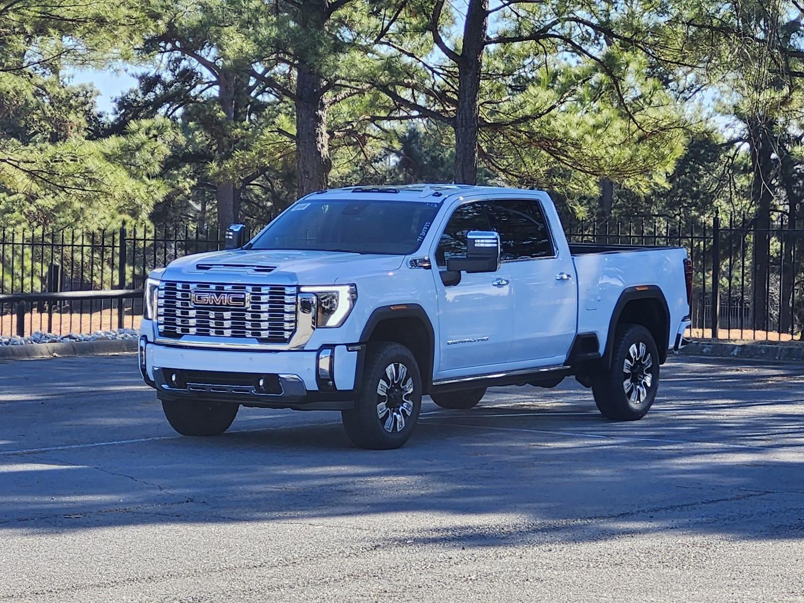 2026 GMC Sierra 2500 HD Crew Cab Standard Box 4-Wheel Drive Denali
