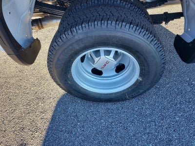 2026 GMC Sierra 3500 HD Crew Cab Long Box 4-Wheel Drive Pro