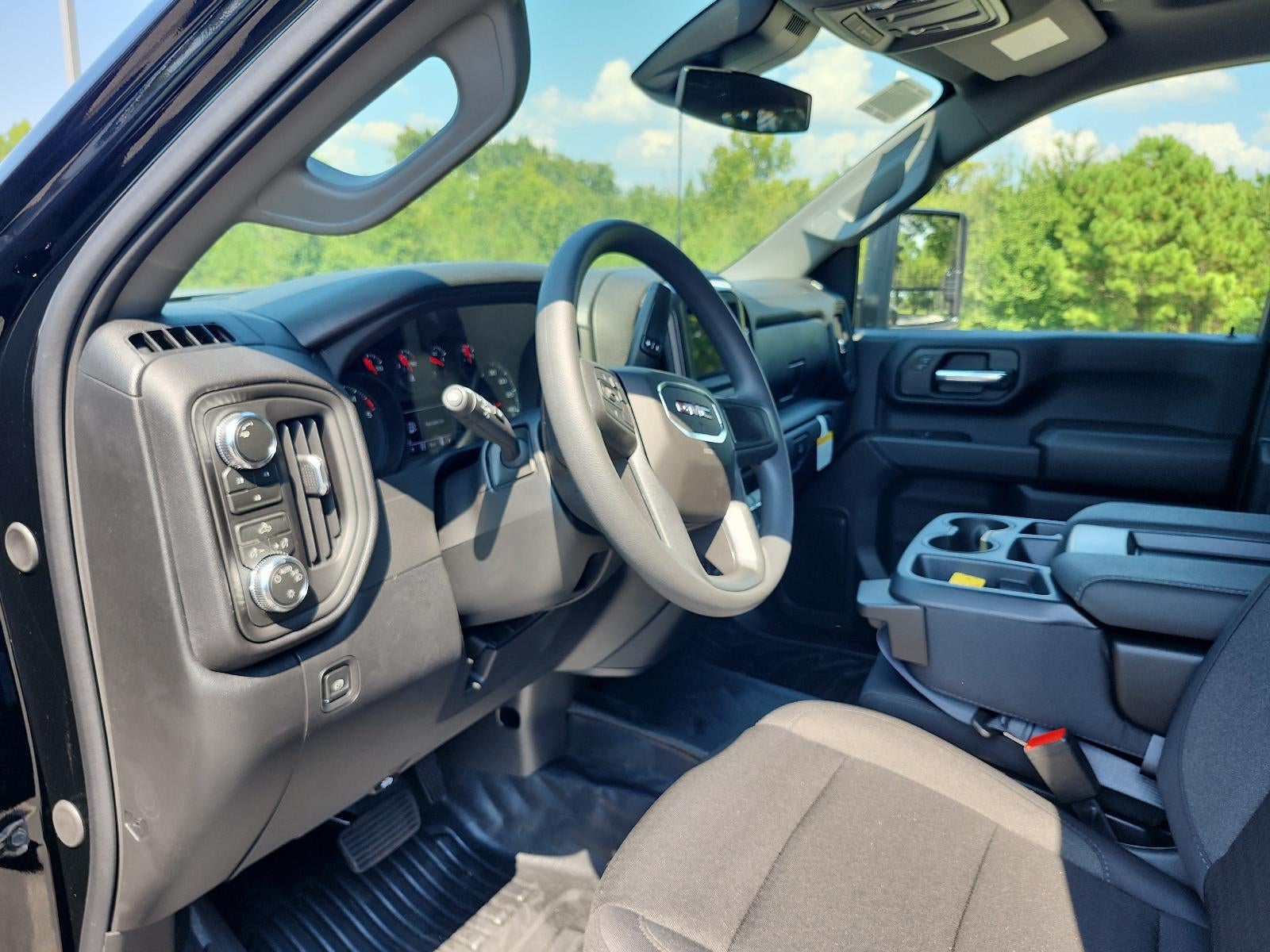 2026 GMC Sierra 3500 HD Crew Cab Long Box 4-Wheel Drive Pro