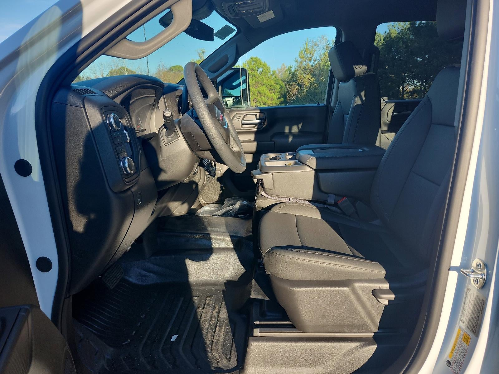 2026 GMC Sierra 3500 HD Crew Cab Long Box 4-Wheel Drive Pro