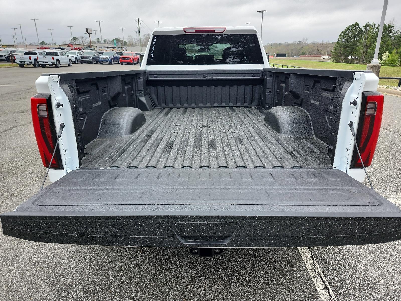 2026 GMC Sierra 3500 HD Crew Cab Long Box 4-Wheel Drive Pro