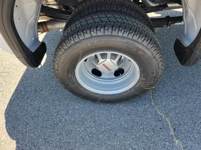 2026 GMC Sierra 3500 HD Crew Cab Long Box 4-Wheel Drive Pro