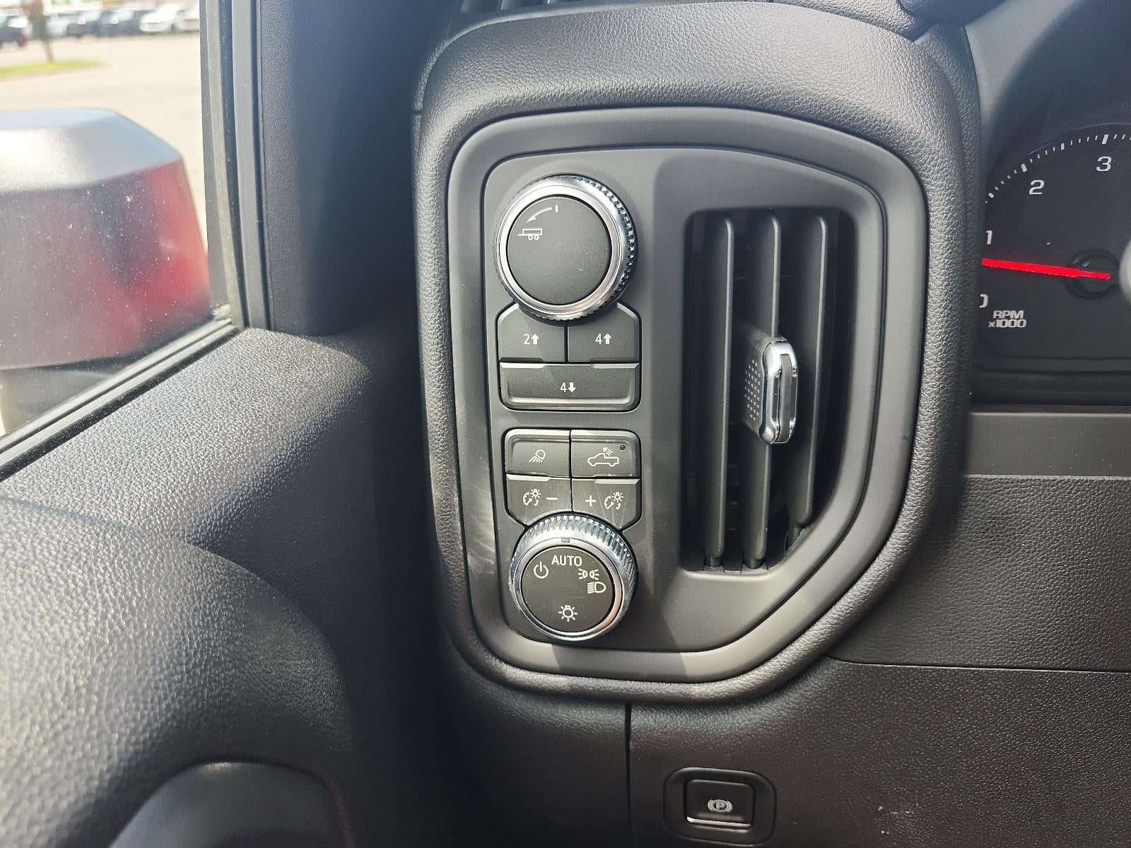 2026 GMC Sierra 3500 HD Crew Cab Long Box 4-Wheel Drive Pro