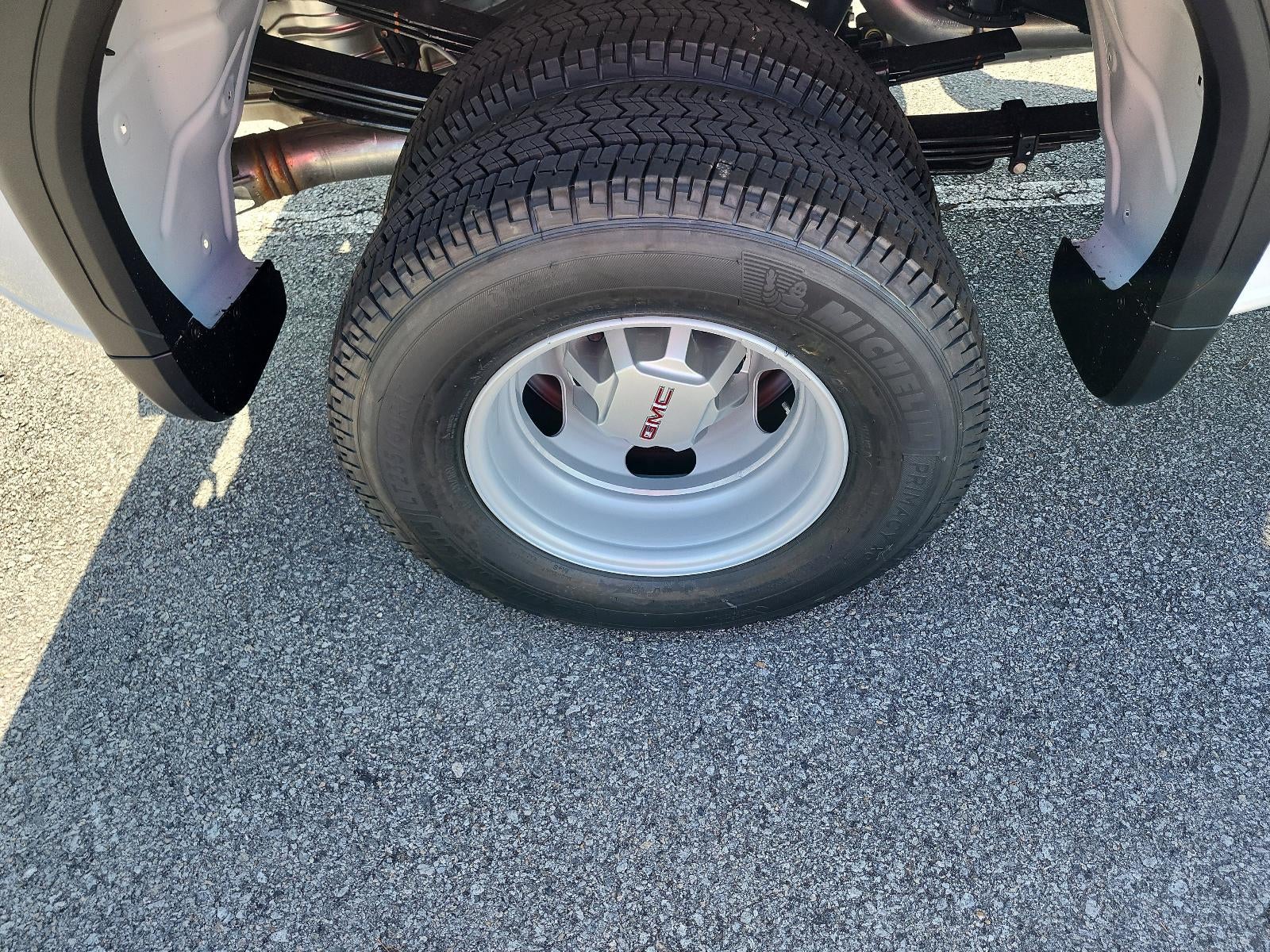 2026 GMC Sierra 3500 HD Crew Cab Long Box 4-Wheel Drive Pro