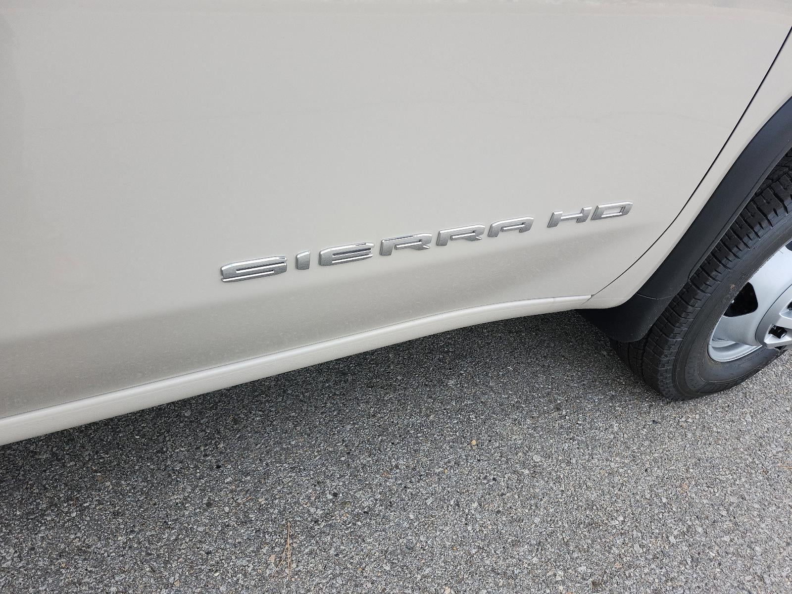 2026 GMC Sierra 3500 HD Crew Cab Long Box 4-Wheel Drive Pro