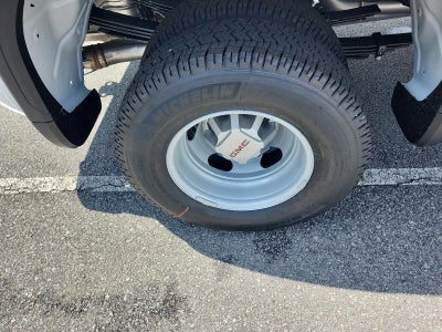 2026 GMC Sierra 3500 HD Crew Cab Long Box 4-Wheel Drive Pro