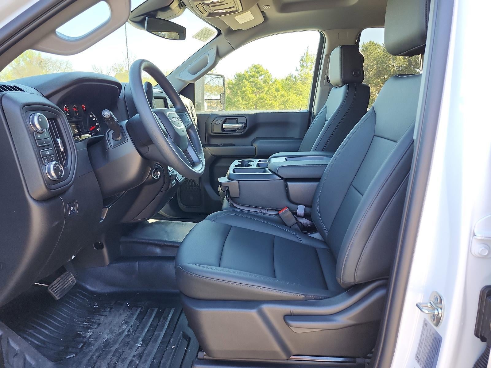 2026 GMC Sierra 3500 HD Crew Cab Long Box 4-Wheel Drive Pro