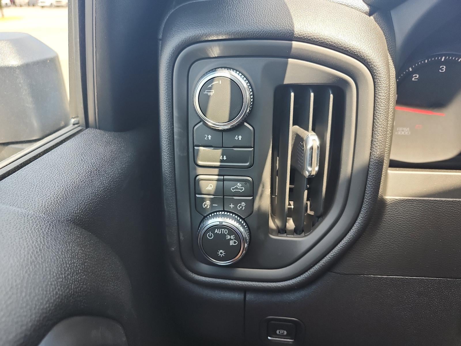 2026 GMC Sierra 3500 HD Crew Cab Long Box 4-Wheel Drive Pro