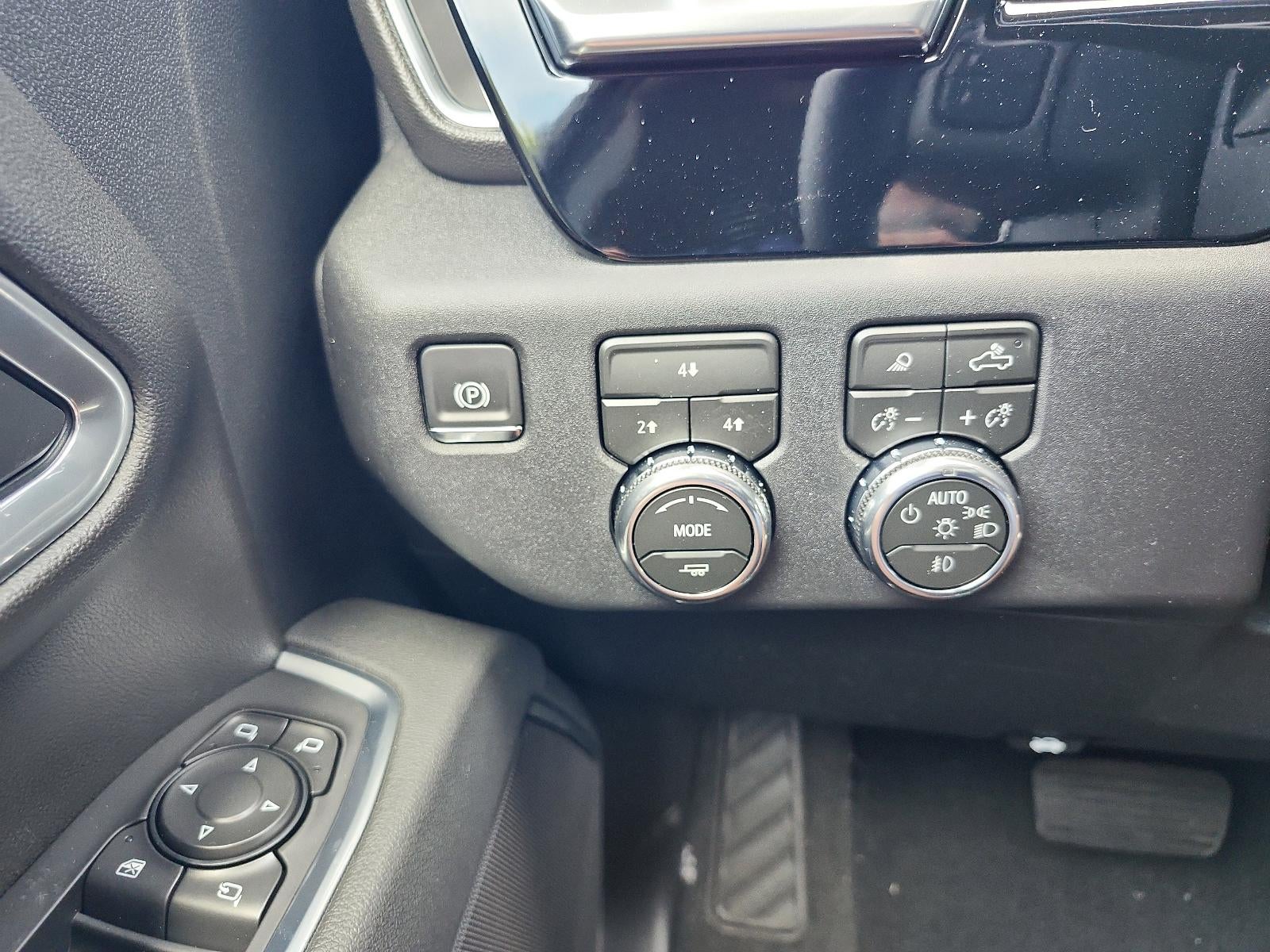 2026 GMC Sierra 3500 HD Crew Cab Long Box 4-Wheel Drive SLE