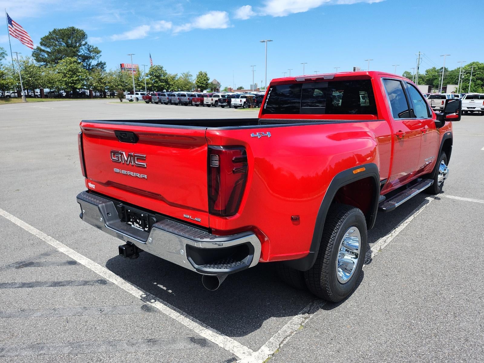 2026 GMC Sierra 3500 HD Crew Cab Long Box 4-Wheel Drive SLE