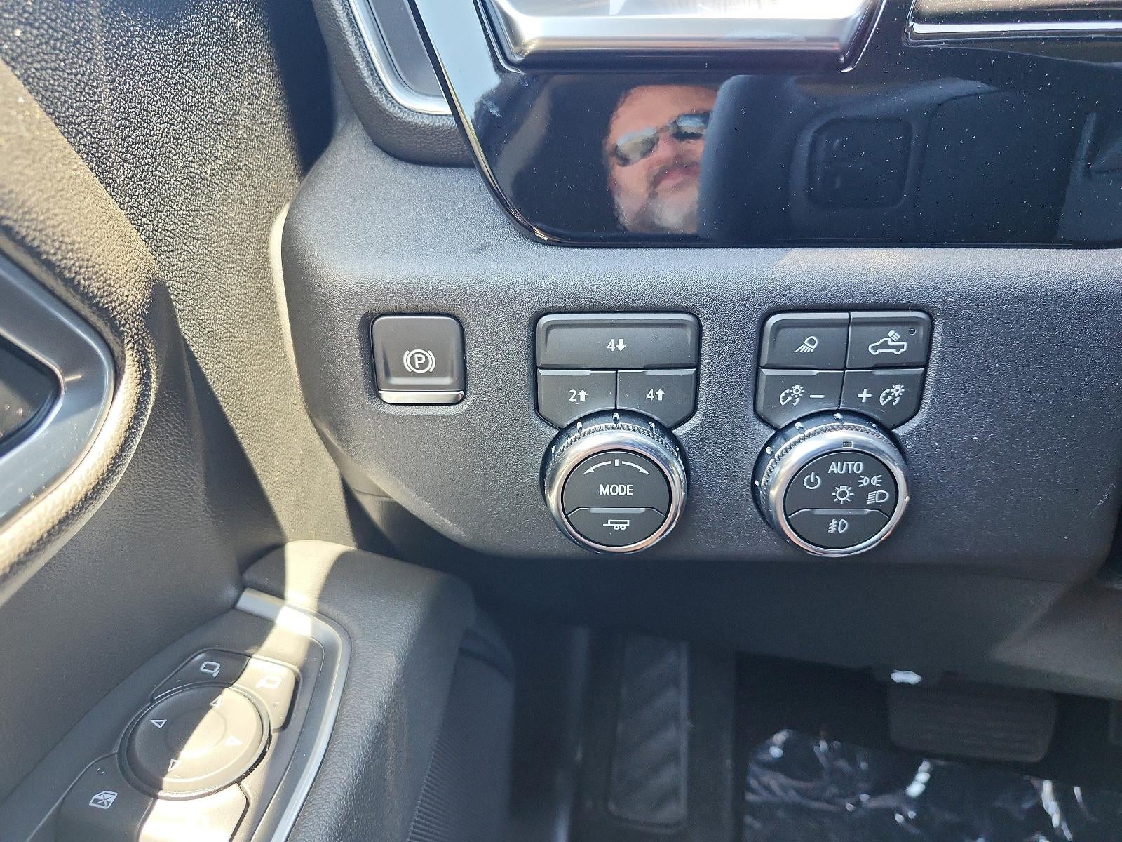 2026 GMC Sierra 3500 HD Crew Cab Long Box 4-Wheel Drive SLE