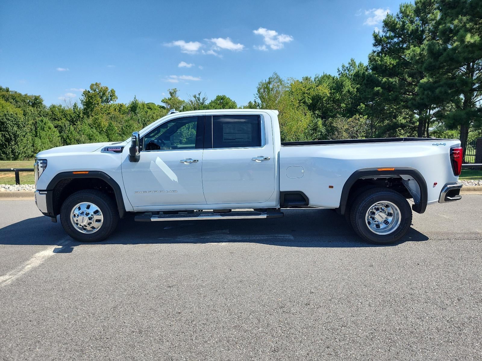 2026 GMC Sierra 3500 HD Crew Cab Long Box 4-Wheel Drive SLT