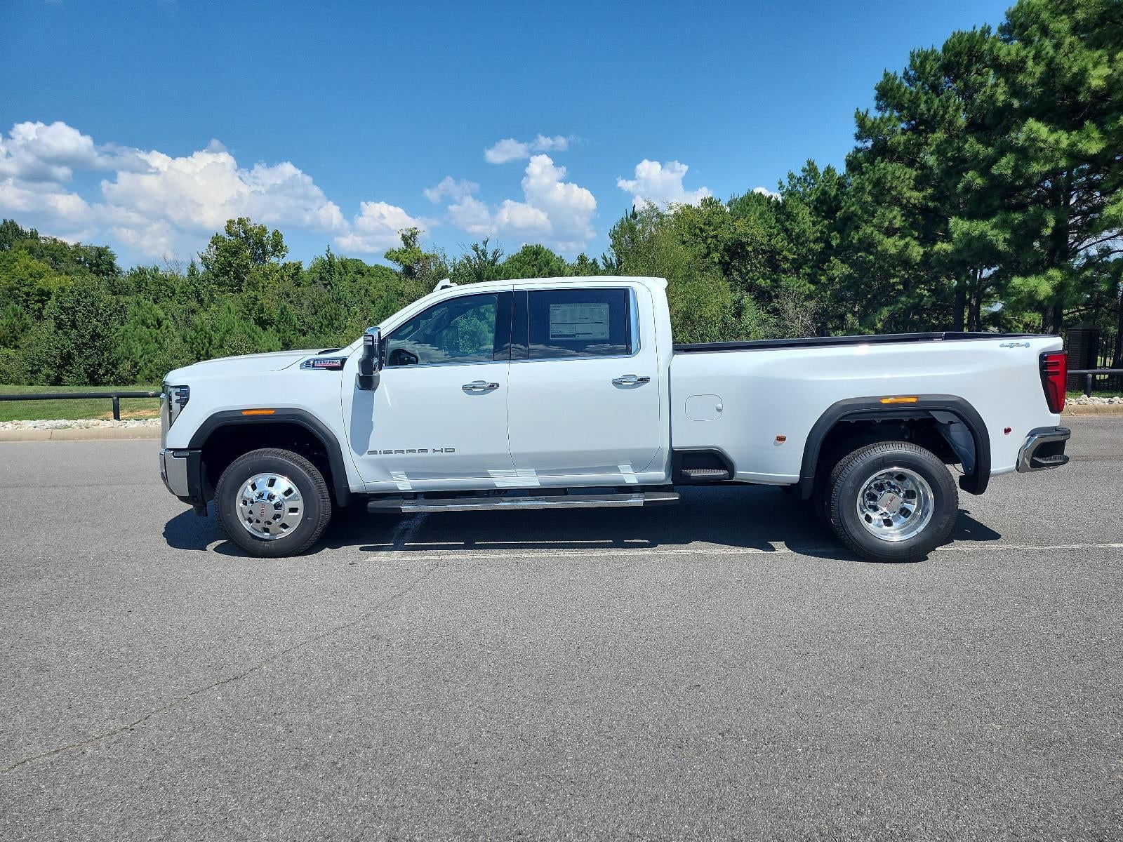 2026 GMC Sierra 3500 HD Crew Cab Long Box 4-Wheel Drive SLT
