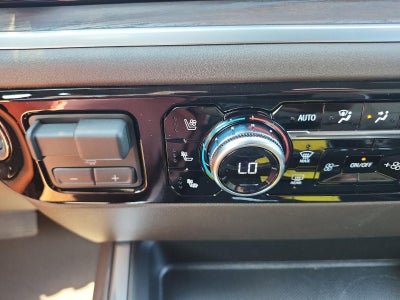 2026 GMC Sierra 3500 HD Crew Cab Long Box 4-Wheel Drive SLT