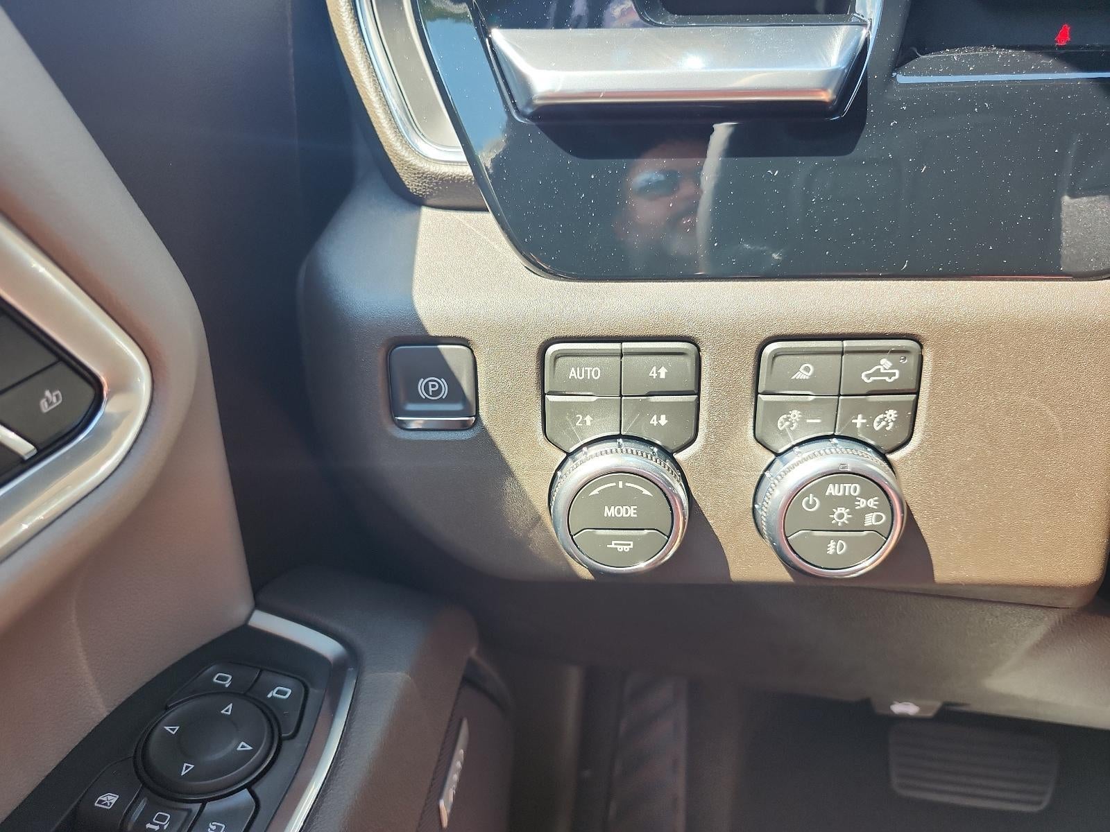 2026 GMC Sierra 3500 HD Crew Cab Long Box 4-Wheel Drive SLT
