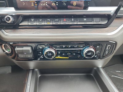 2026 GMC Sierra 3500 HD Crew Cab Long Box 4-Wheel Drive SLT