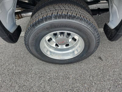 2026 GMC Sierra 3500 HD Crew Cab Long Box 4-Wheel Drive SLT