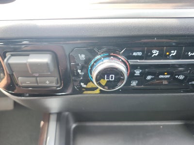 2026 GMC Sierra 3500 HD Crew Cab Long Box 4-Wheel Drive SLT