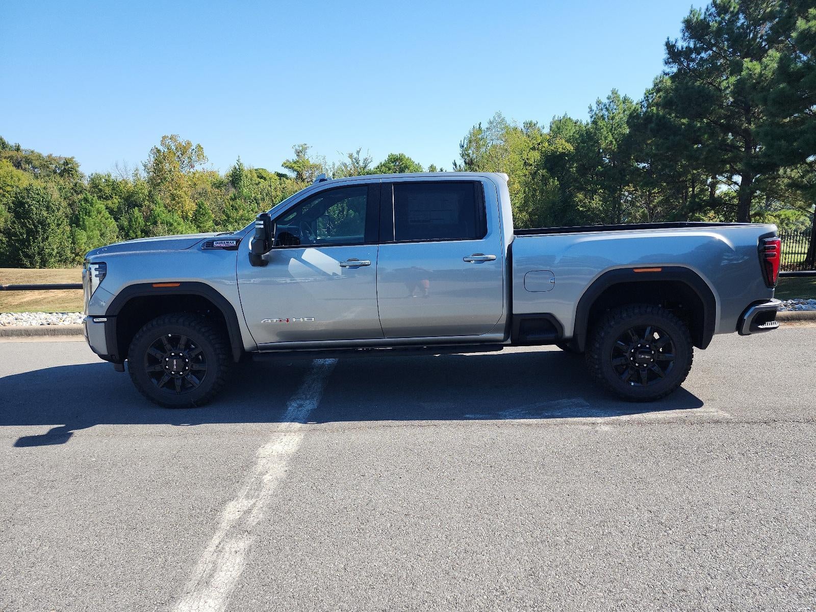 2026 GMC Sierra 3500 HD Crew Cab Standard Box 4-Wheel Drive AT4