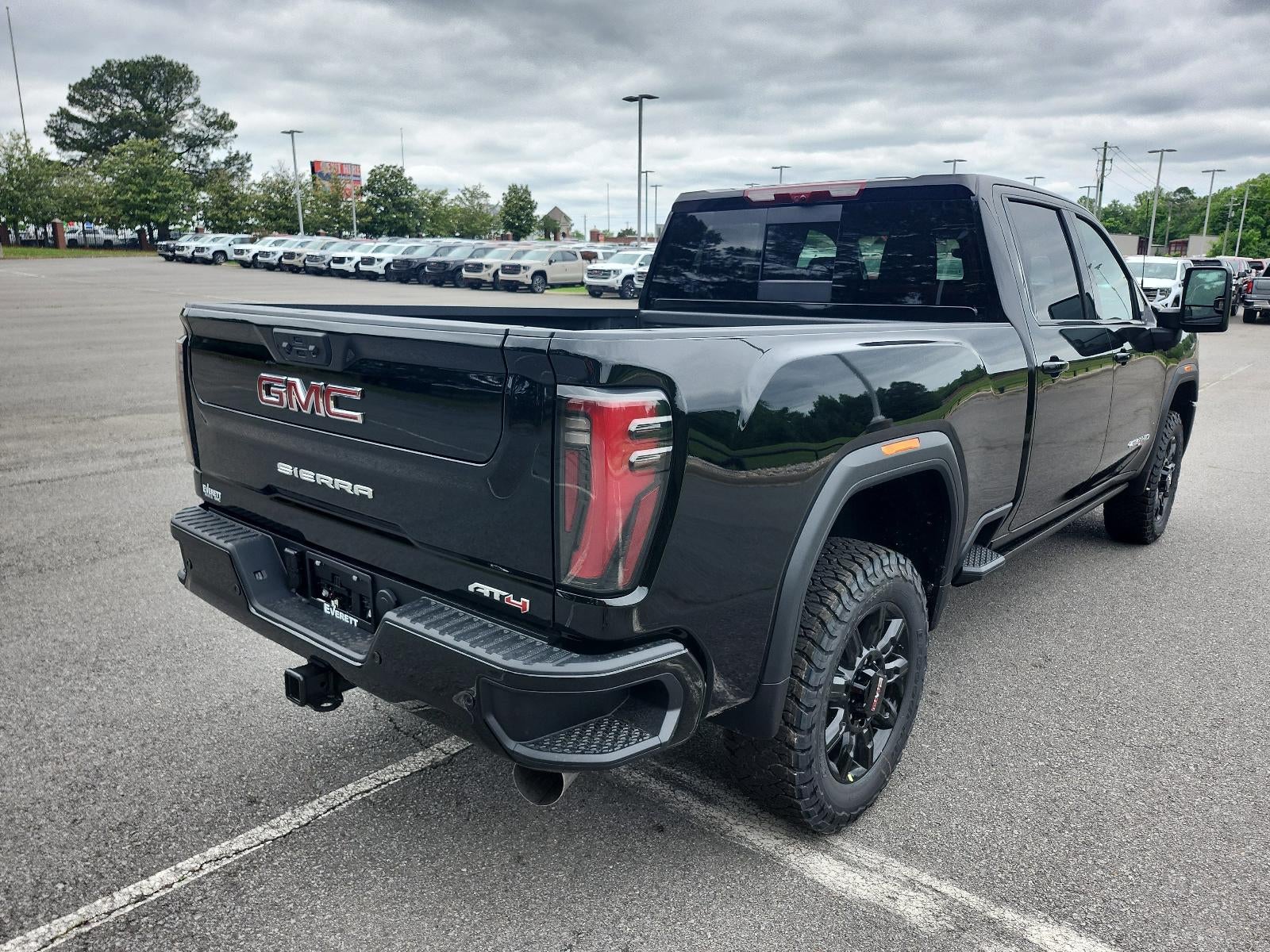2026 GMC Sierra 3500 HD Crew Cab Standard Box 4-Wheel Drive AT4