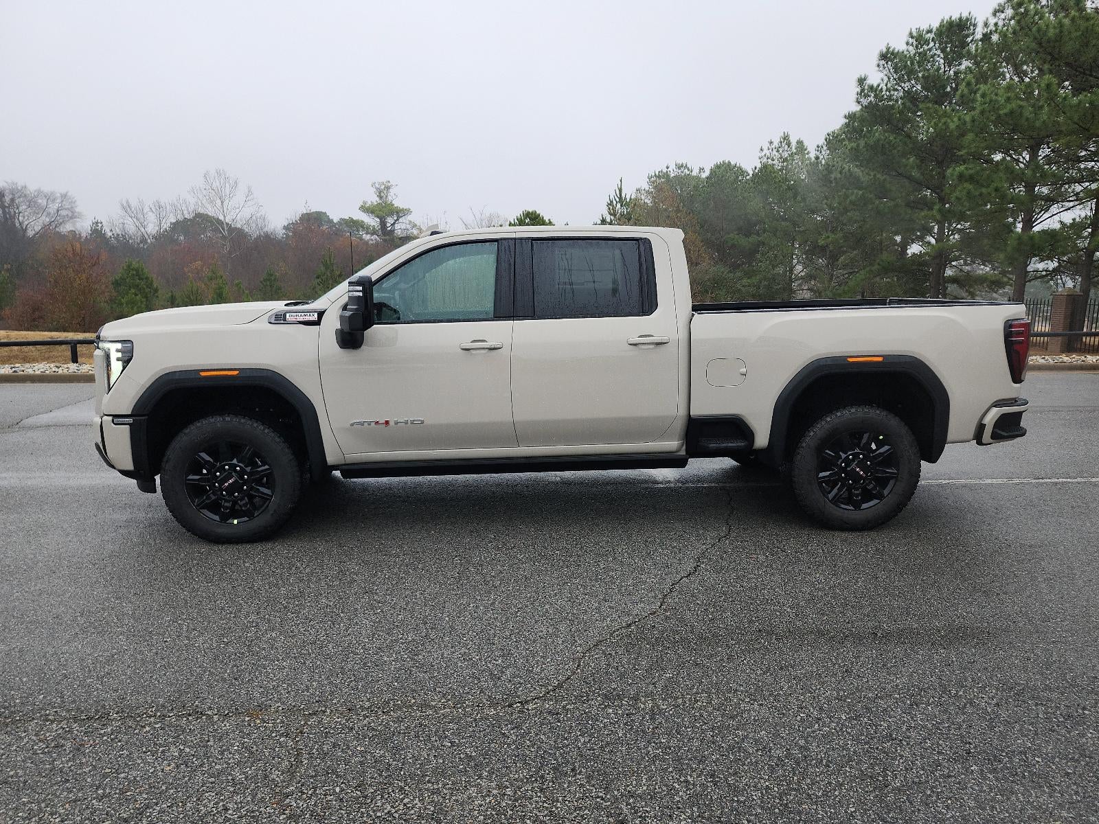 2026 GMC Sierra 3500 HD Crew Cab Standard Box 4-Wheel Drive AT4