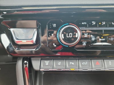 2026 GMC Sierra 3500 HD Crew Cab Long Box 4-Wheel Drive AT4