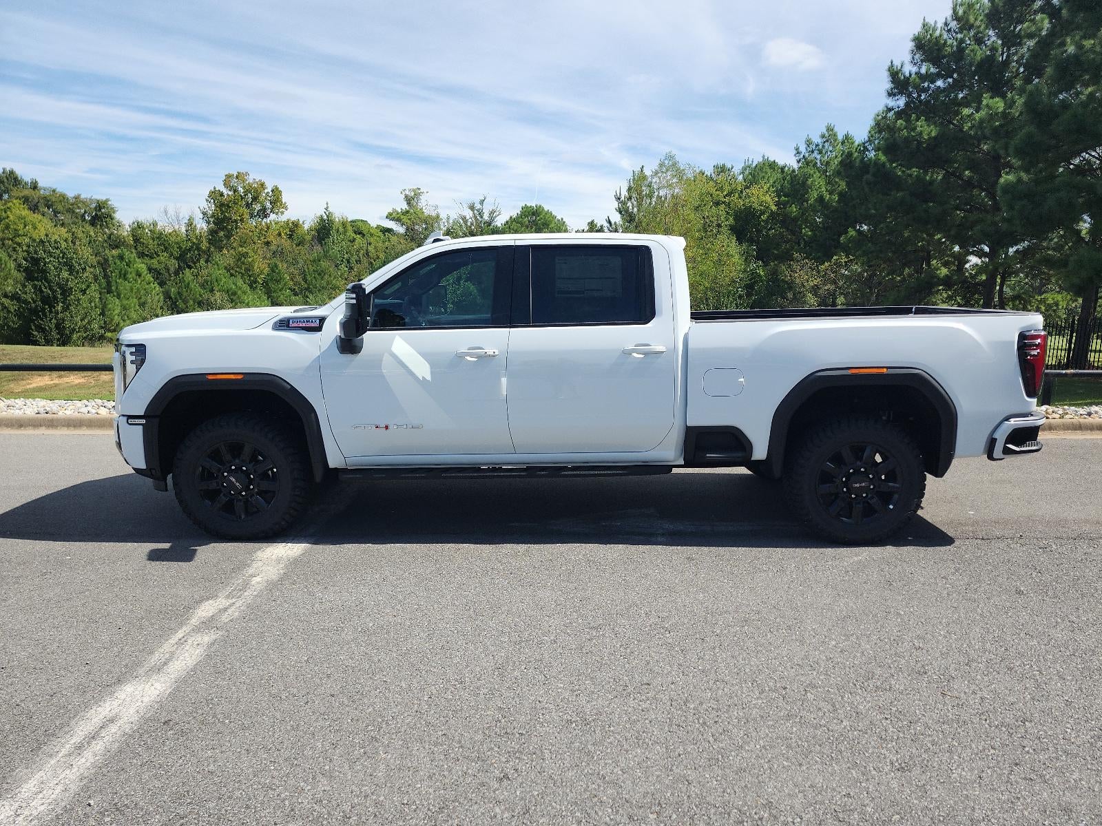 2026 GMC Sierra 3500 HD Crew Cab Standard Box 4-Wheel Drive AT4