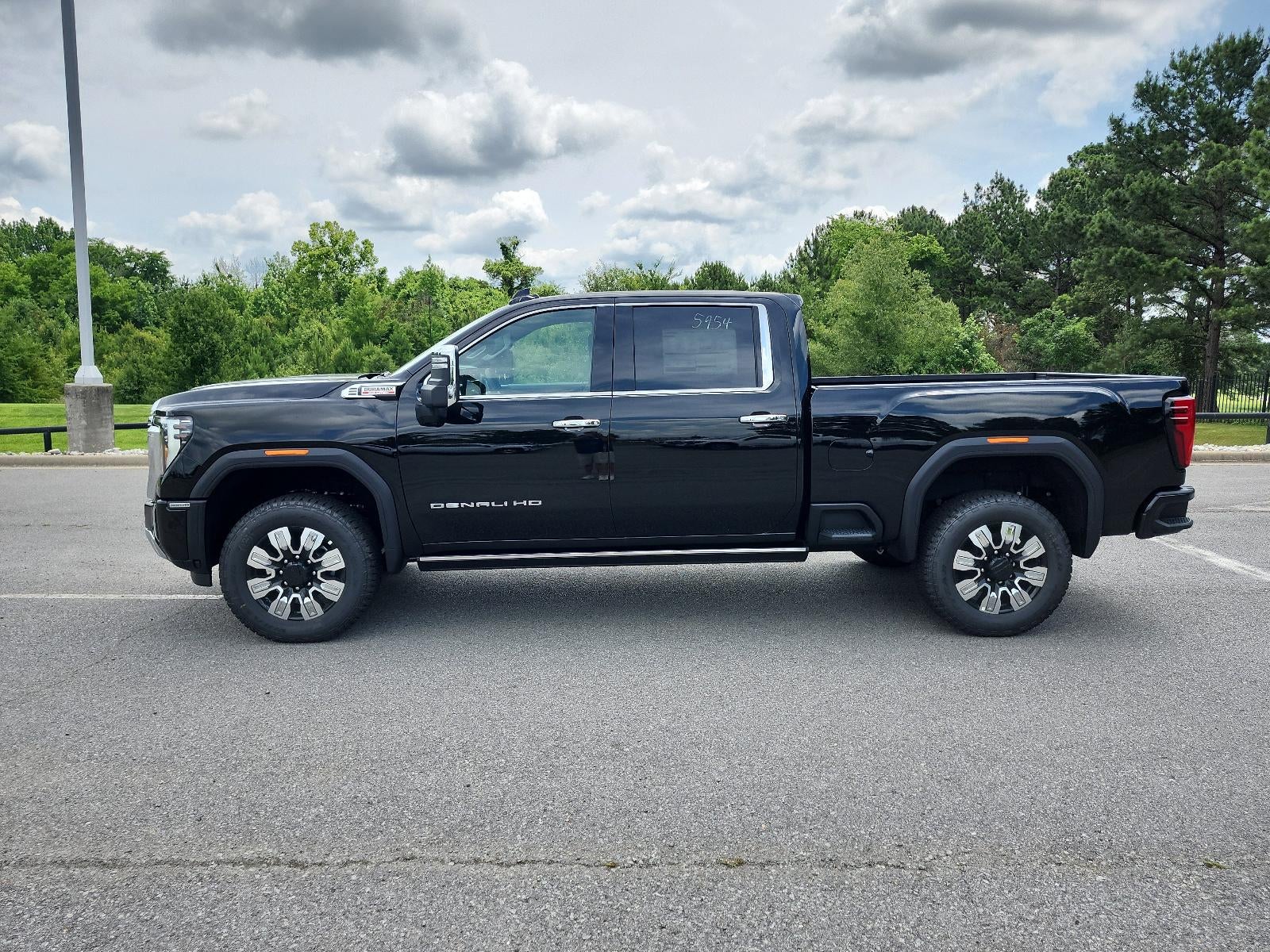 2026 GMC Sierra 3500 HD Crew Cab Standard Box 4-Wheel Drive Denali