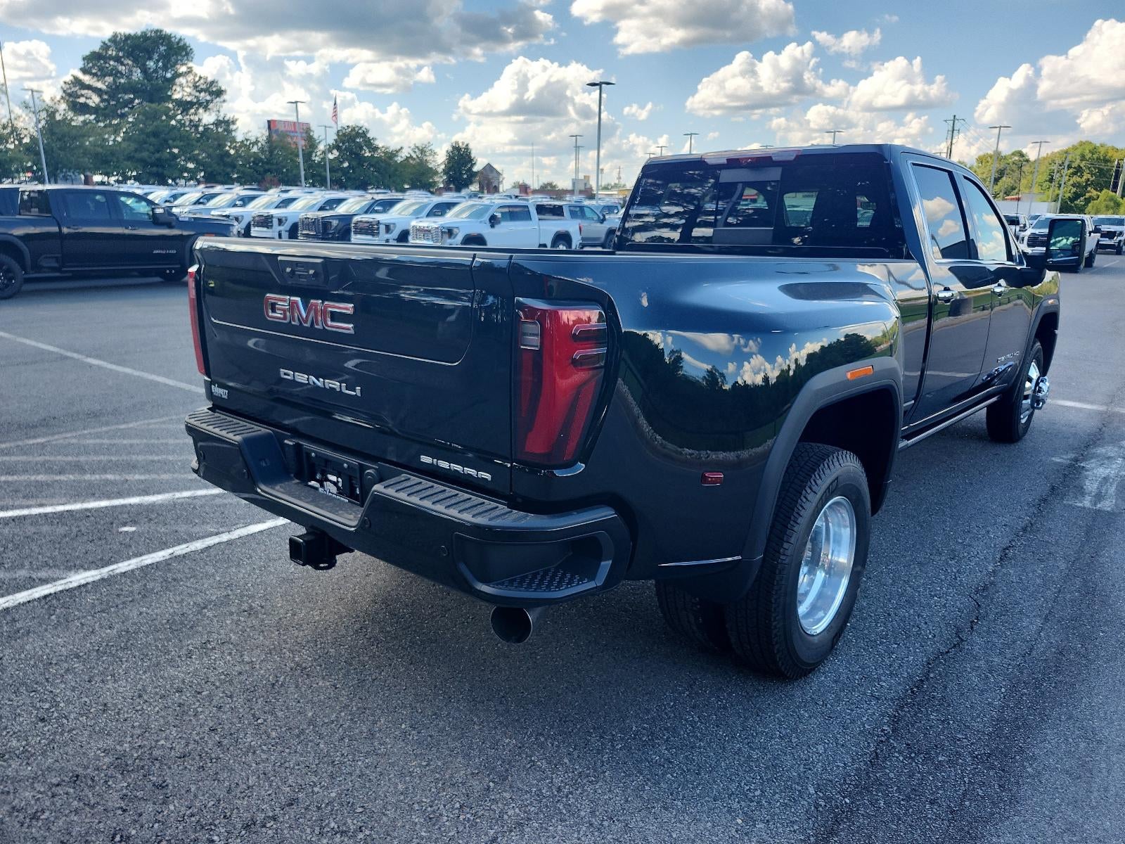 2026 GMC Sierra 3500 HD Crew Cab Long Box 4-Wheel Drive Denali
