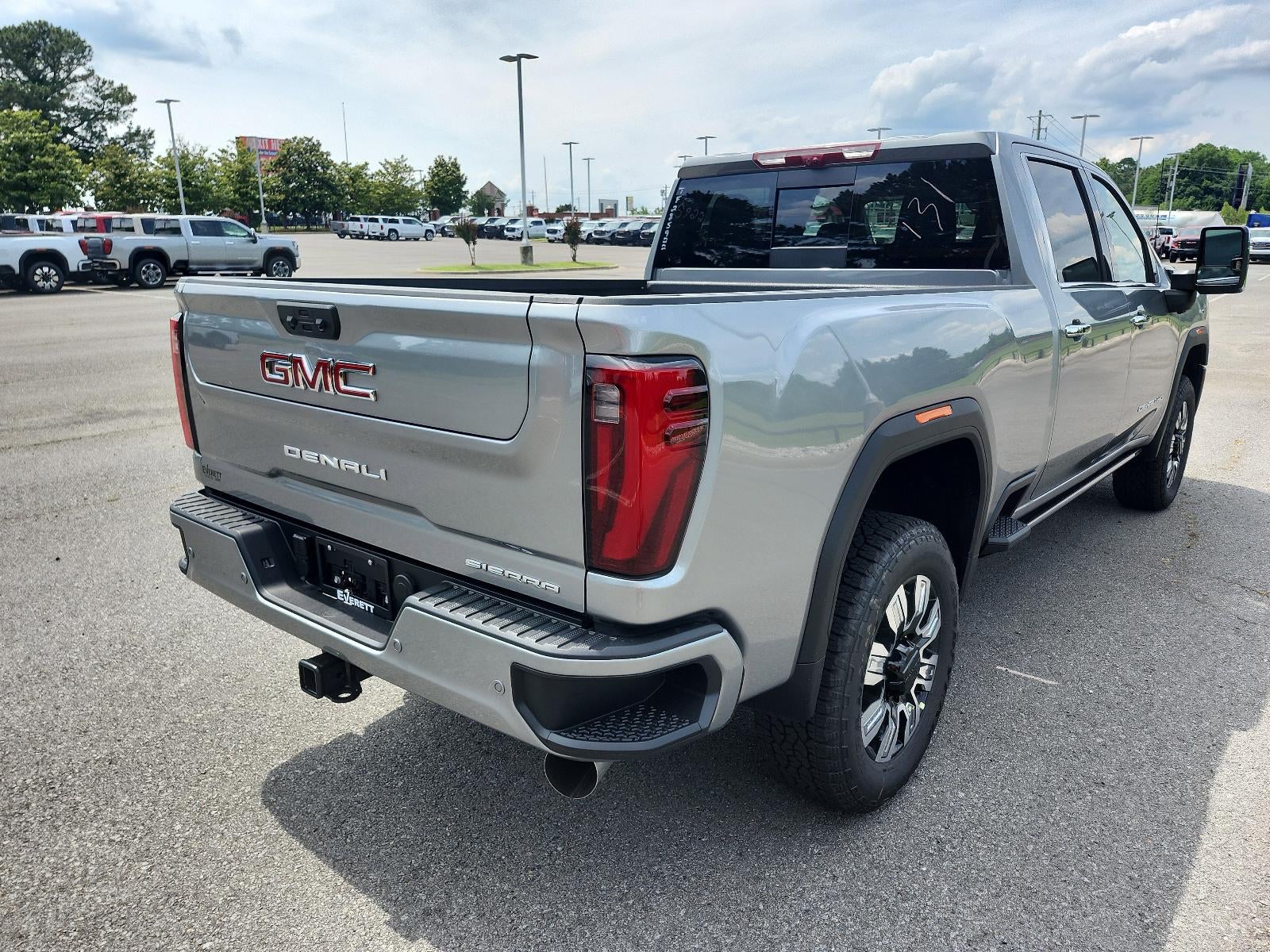2026 GMC Sierra 3500 HD Crew Cab Standard Box 4-Wheel Drive Denali