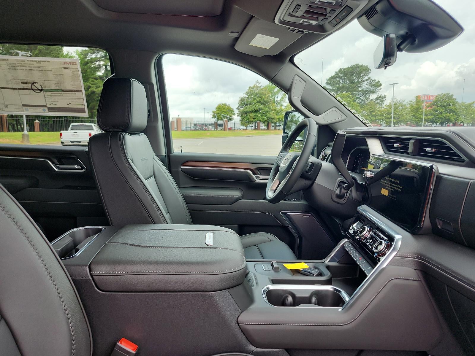 2026 GMC Sierra 3500 HD Crew Cab Long Box 4-Wheel Drive Denali