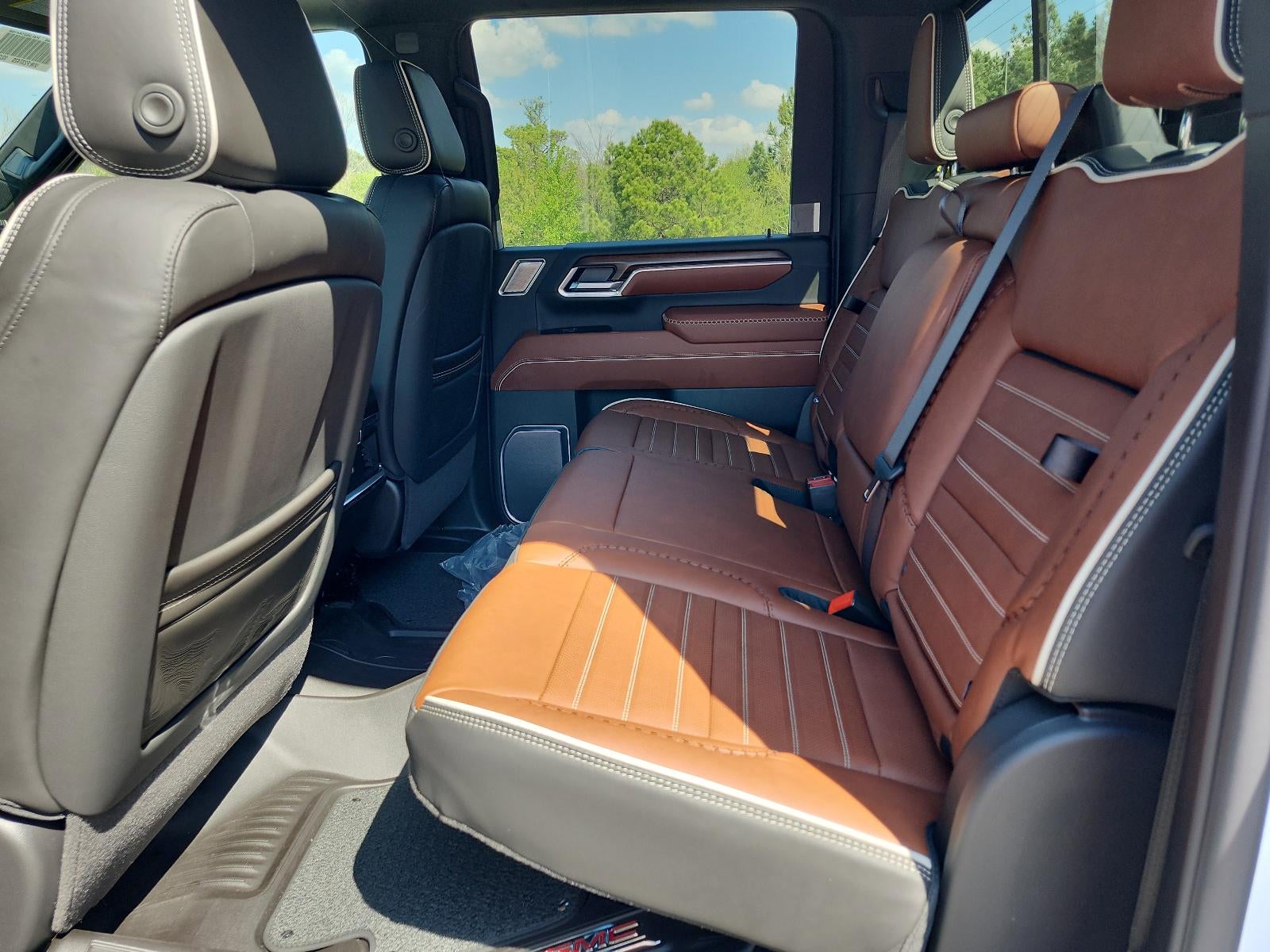 2026 GMC Sierra 2500 HD Crew Cab Standard Box 4-Wheel Drive Denali Ultimate