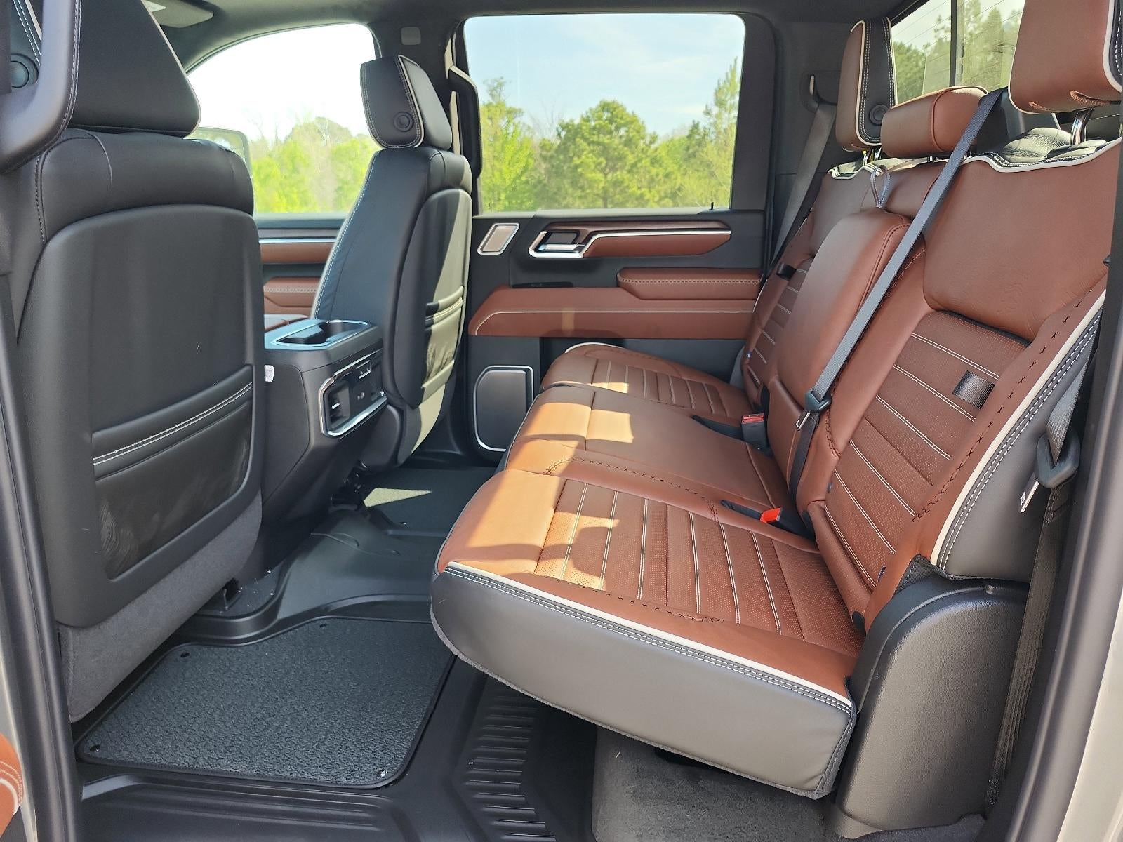 2026 GMC Sierra 2500 HD Crew Cab Standard Box 4-Wheel Drive Denali Ultimate