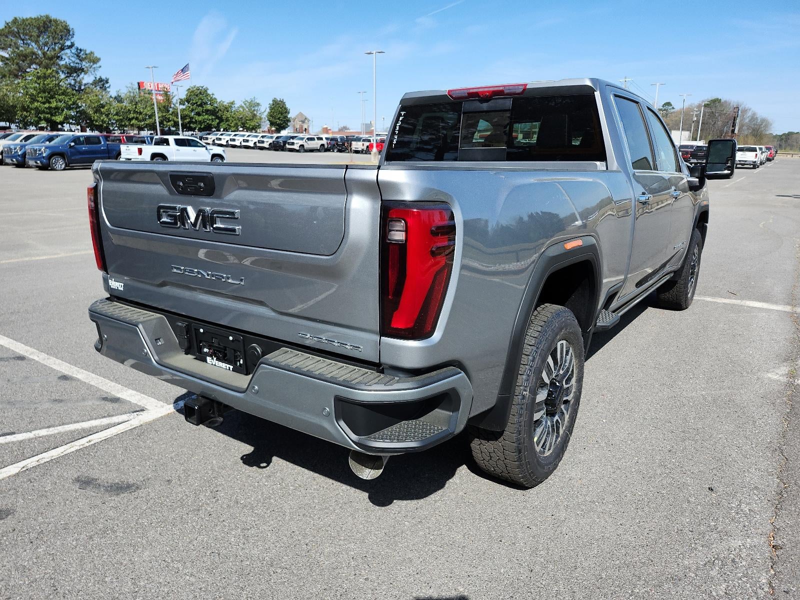 2026 GMC Sierra 2500 HD Crew Cab Standard Box 4-Wheel Drive Denali Ultimate