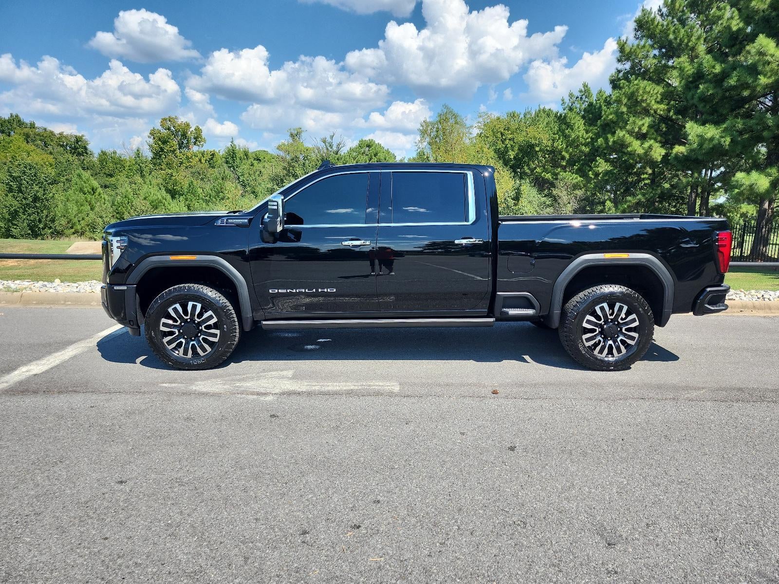 Used 2026 GMC Sierra 2500HD Denali Ultimate with VIN 1GT4UXEY1TF280543 for sale in Little Rock