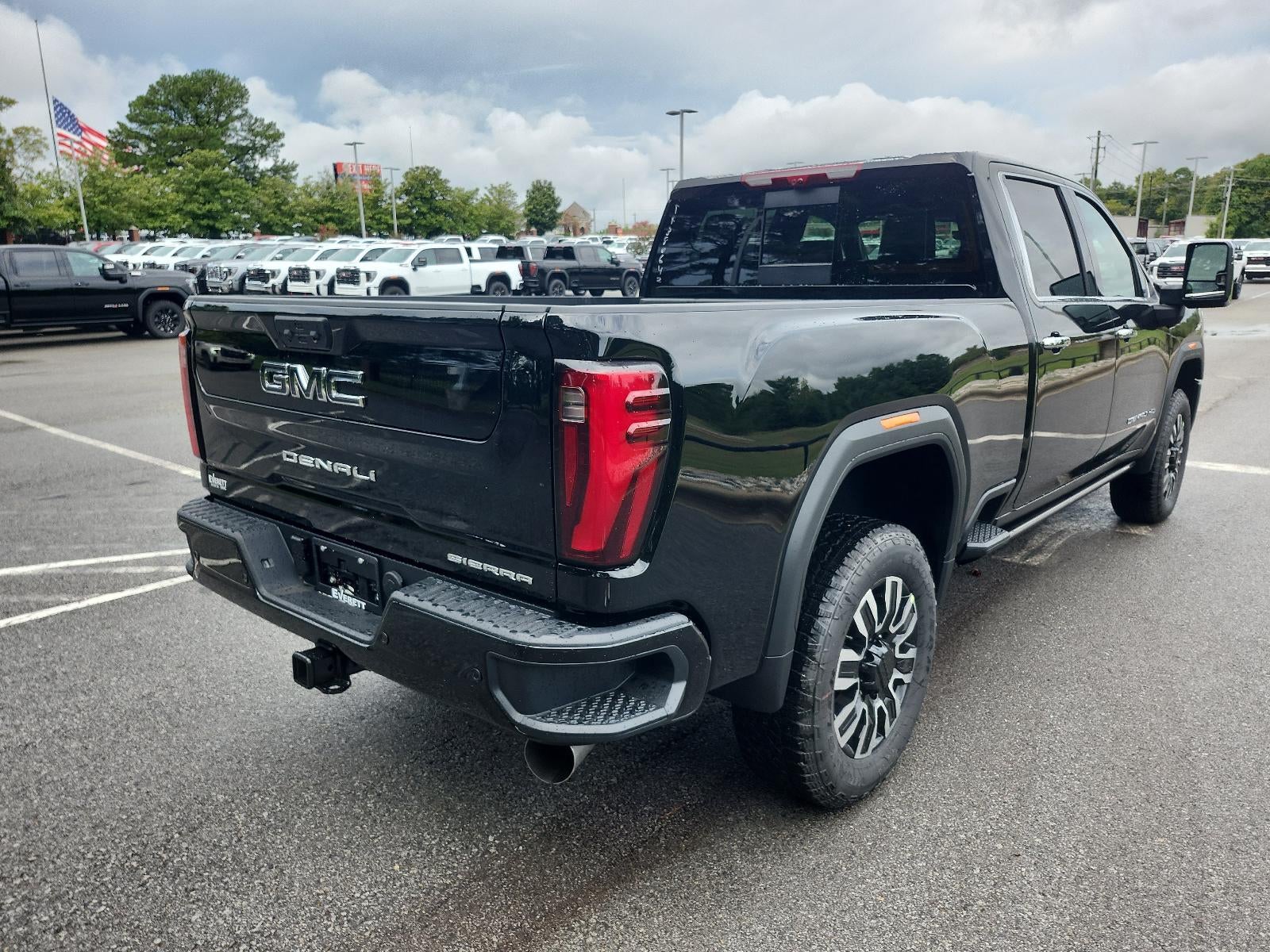 2026 GMC Sierra 2500 HD Crew Cab Standard Box 4-Wheel Drive Denali Ultimate