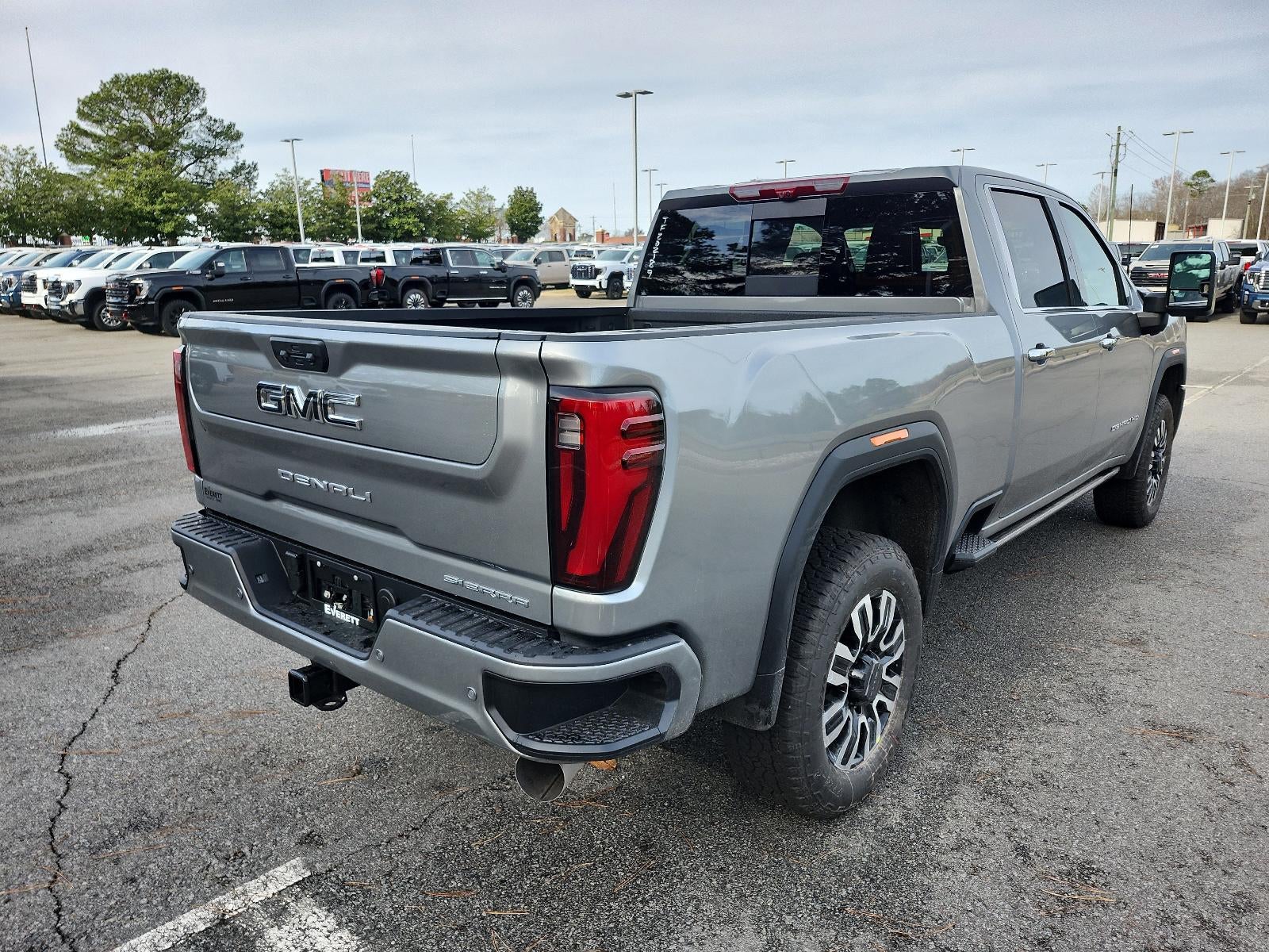 2026 GMC Sierra 2500 HD Crew Cab Standard Box 4-Wheel Drive Denali Ultimate