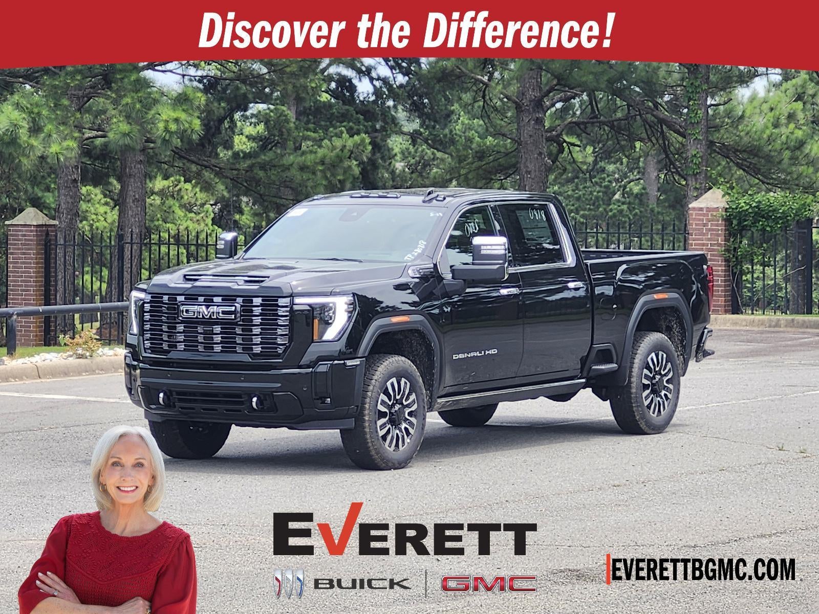 2026 GMC Sierra 2500 HD Crew Cab Standard Box 4-Wheel Drive Denali Ultimate
