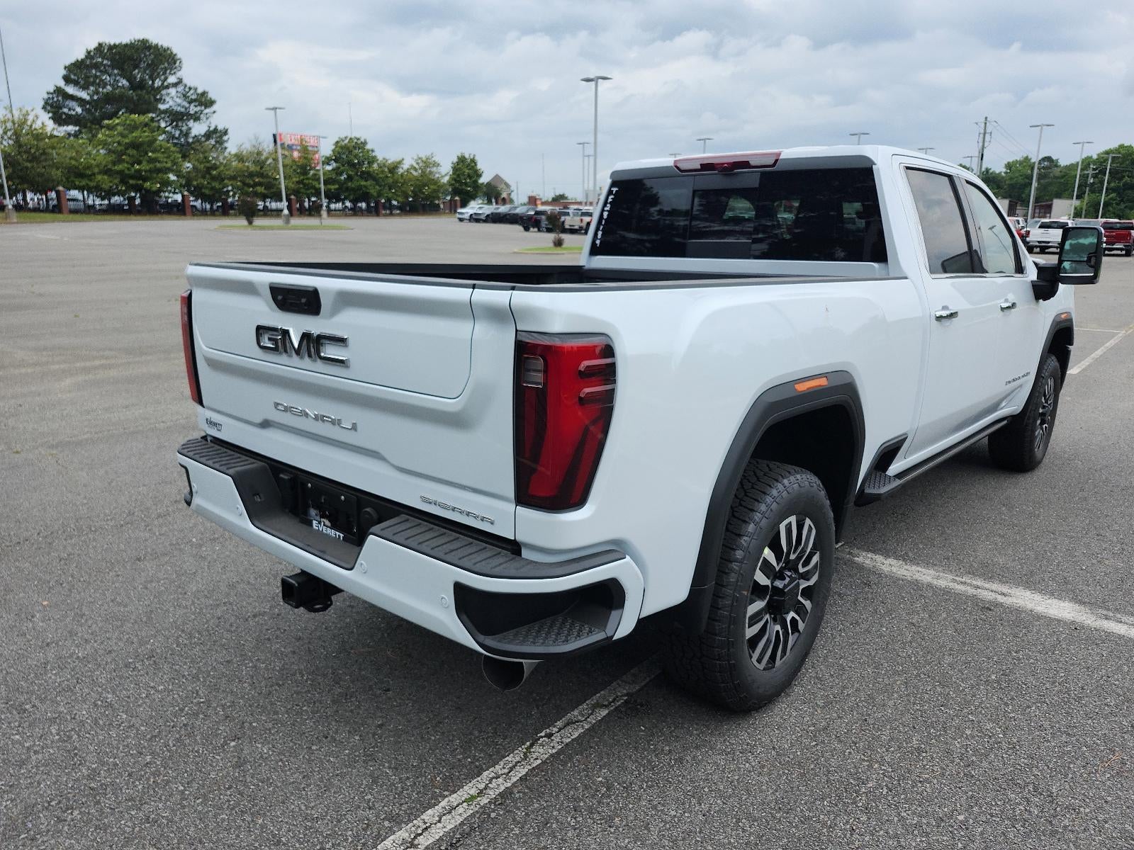 2026 GMC Sierra 2500 HD Crew Cab Standard Box 4-Wheel Drive Denali Ultimate