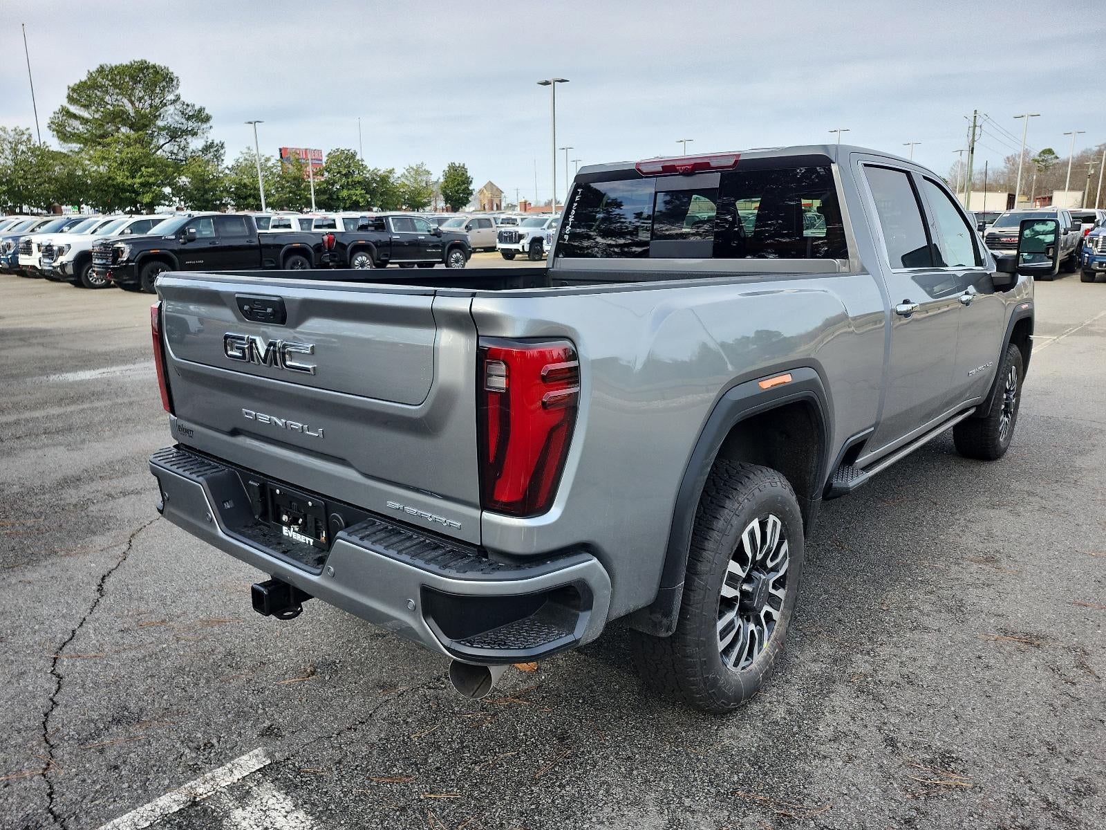 2026 GMC Sierra 2500 HD Crew Cab Standard Box 4-Wheel Drive Denali Ultimate