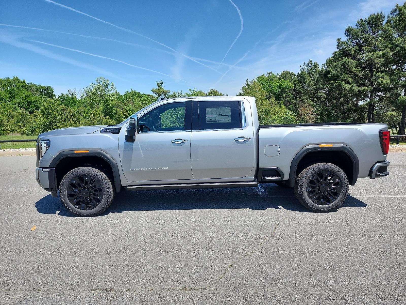 2026 GMC Sierra 2500 HD Crew Cab Standard Box 4-Wheel Drive Denali Ultimate