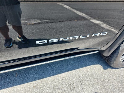 2026 GMC Sierra 2500 HD Crew Cab Standard Box 4-Wheel Drive Denali Ultimate