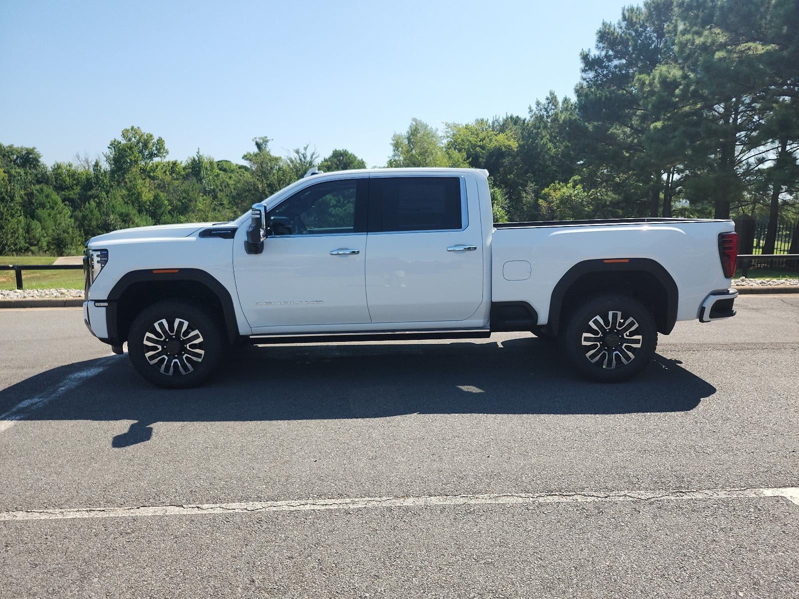 2026 GMC Sierra 2500 HD Crew Cab Standard Box 4-Wheel Drive Denali Ultimate