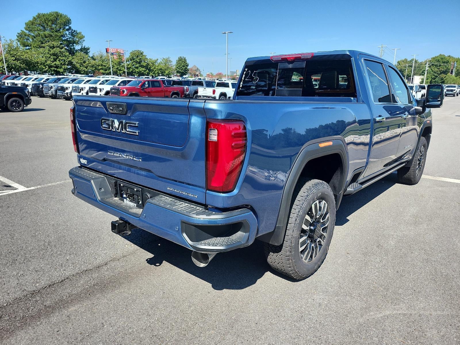2026 GMC Sierra 2500 HD Crew Cab Standard Box 4-Wheel Drive Denali Ultimate